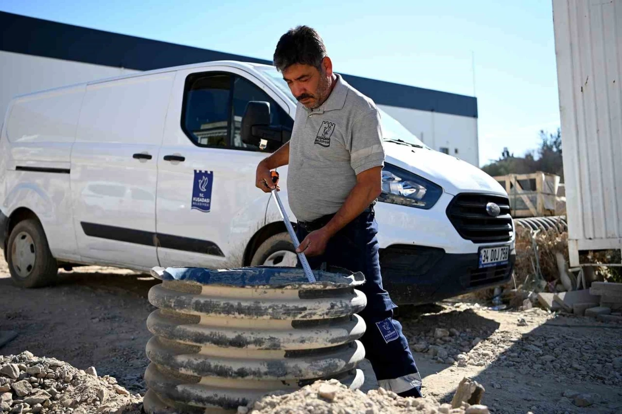 Kuşadası Belediyesi kenti kış mevsimine hazırlıyor
