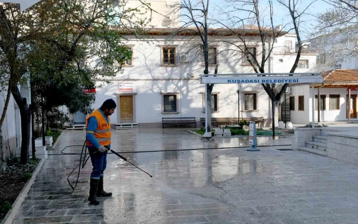 Kuşadası’nda Camiiler ibadete hazır
