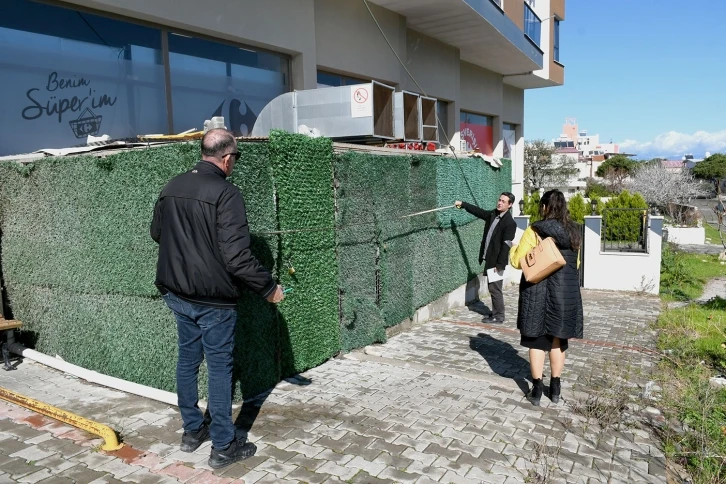 Kuşadası’nda riskli yapıların denetimine hız verildi
