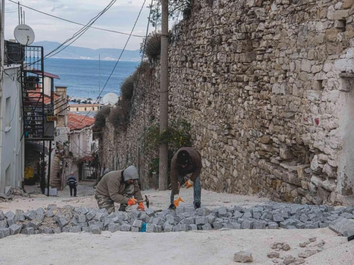 Kuşadası’nda yenileme çalışmaları sürüyor
