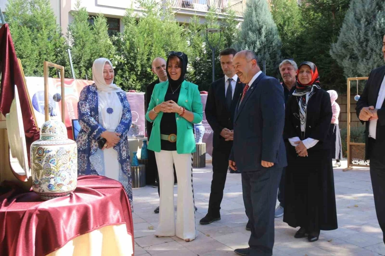 Kütahya’da "Yetişkin Eğitiminde Tematik Öğretim Yaklaşımı" projesi sergisi
