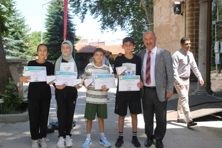 Kütahya’da tarihi mekanlarda oryantiring coşkusu
