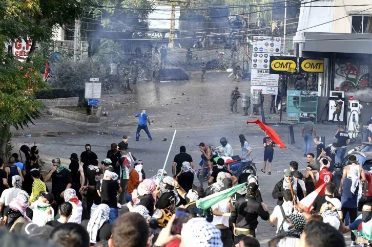 Lübnan polisi, ABD Büyükelçiliği önündeki protestoya müdahale etti
