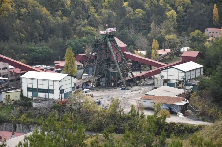 Maden ocağındaki yangına karşı 4. baraj inşa ediliyor
