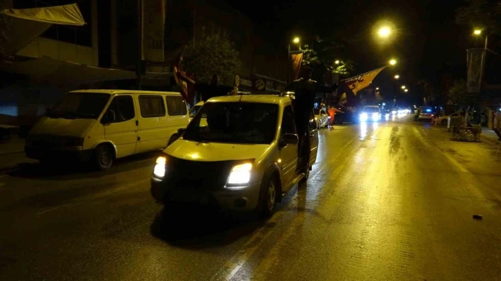 Malatya’da taraftarlar renkli görüntüler oluşturdu
