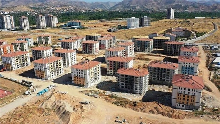 Malatya'daki deprem konutlarının içme suyu ihtiyacının karşılanması için çalışmalar başladı