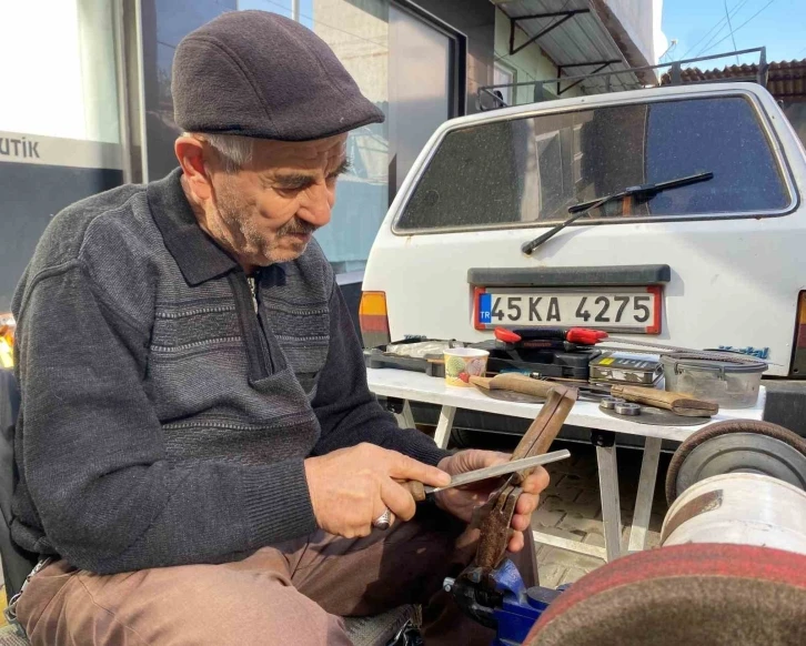 Manisa’da bağ budama hazırlıkları başladı
