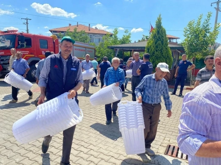 Manisa’da üreticilere 100 bin sepet desteği
