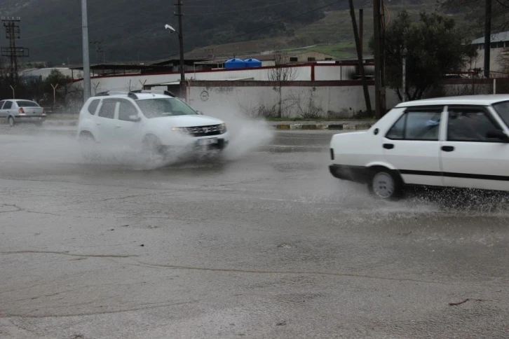 Manisa için sağanak yağış uyarısı
