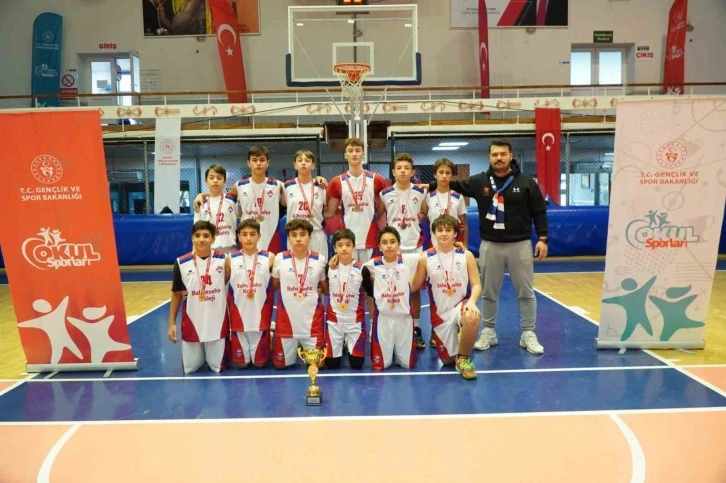 Manisa Okul Sporları Yıldızlar Basketbol İl Birinciliği müsabakaları sona erdi
