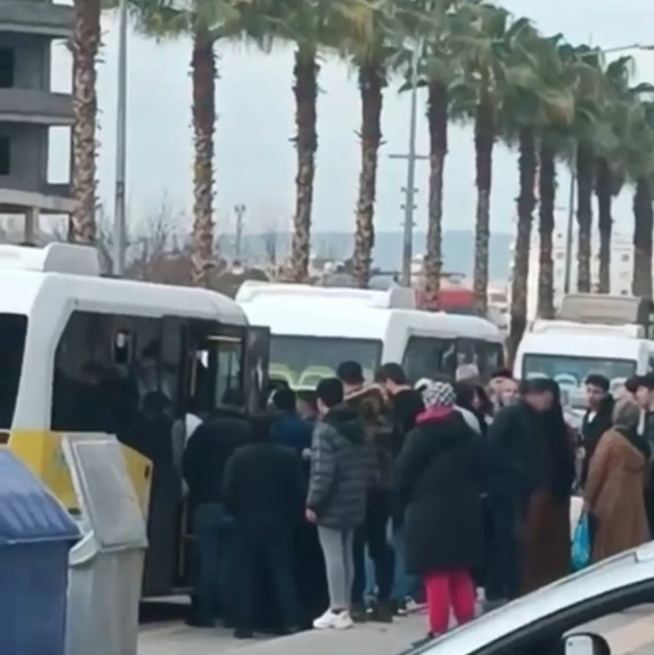 Mardin’de minibüs ile otomobil çarpıştı: 1 yaralı
