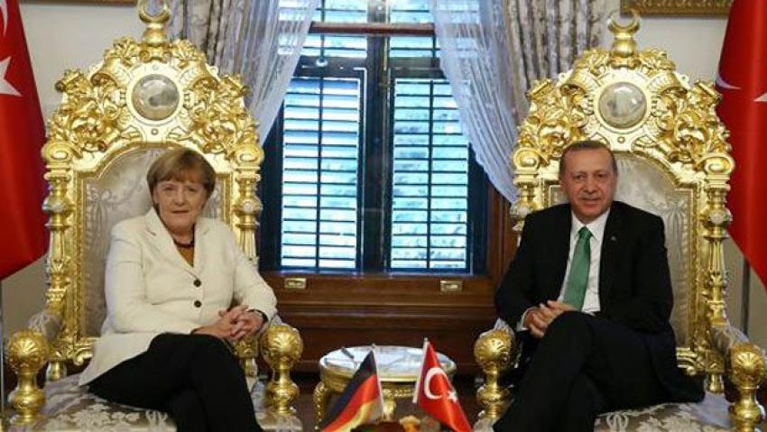 Cumhurbaşkanı Erdoğan, Merkel ile bir araya geldi