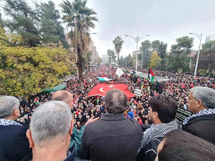 Memur-Sen’den Şanlıurfa’da “Filistin’e Özgürlük Yürüyüşü”
