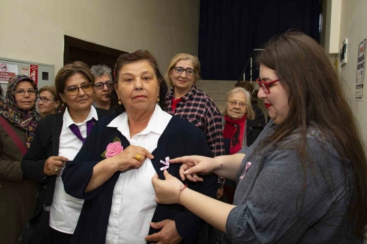 Mersin’de meme kanserine dikkat çeken ’Metamazon’ belgeseli kadınlara izletildi
