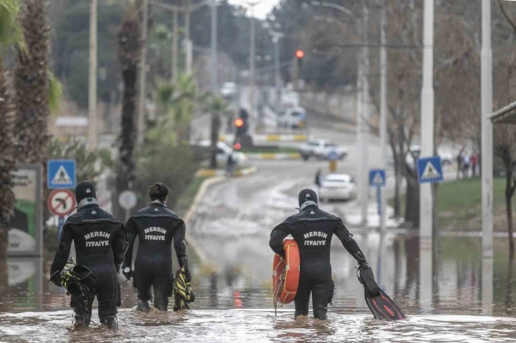 Mersin itfaiye ekiplerinden selin vurduğu Şanlıurfa’ya destek
