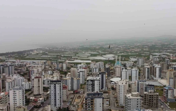 Mersin toz bulutu altında
