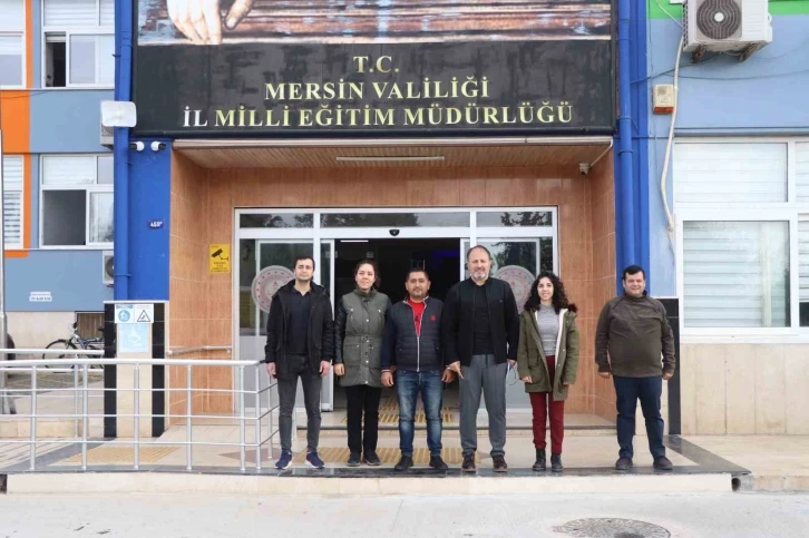 Mersinli gönüllü öğretmenler deprem bölgesinde görev alıyor
