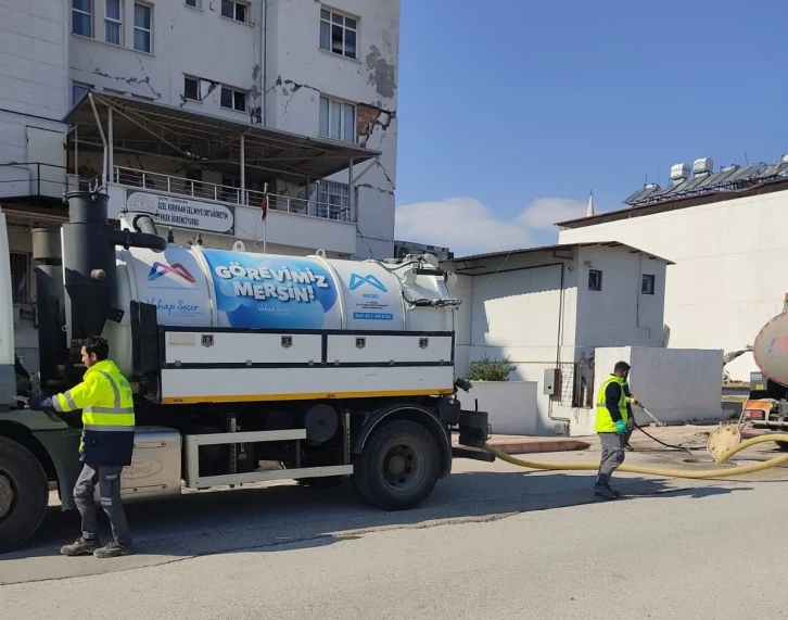 MESKİ, Adıyaman’da depremden zarar gören içmesuyu hatlarını onarıyor
