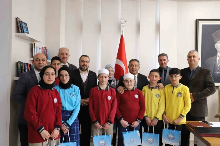 Mesleki yarışmalarda dereceye giren öğrenciler ödüllerine kavuştu
