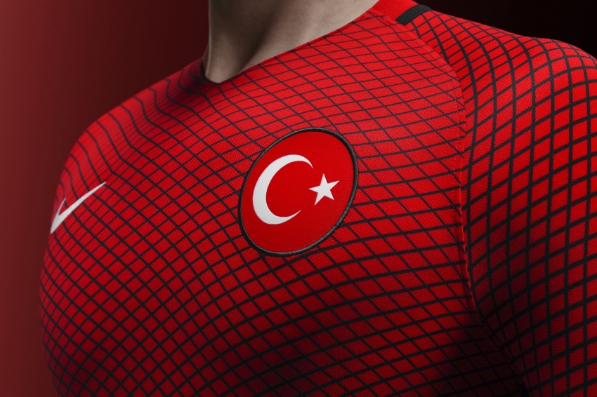 UEFA 2016 Türkiye kadrosunda iki Bursasporlu!