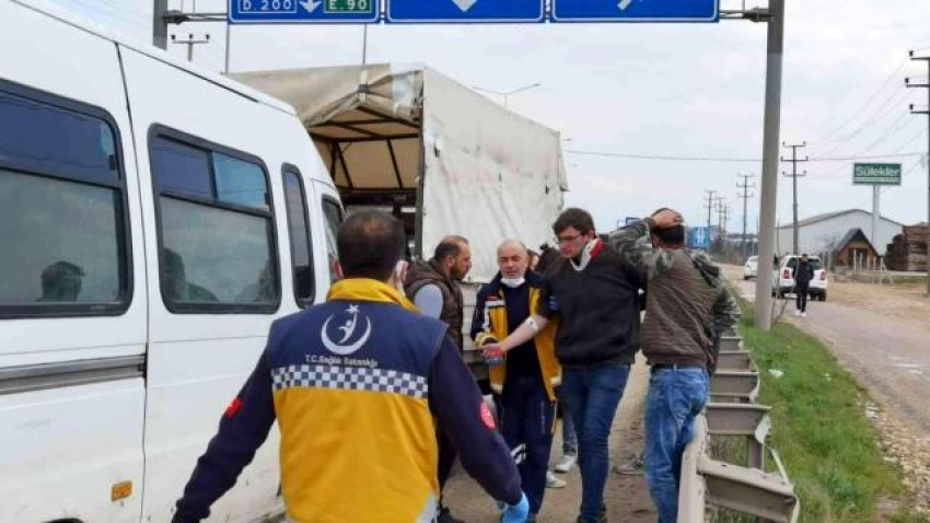 Bursa'da trafik kazası: 4 yaralı