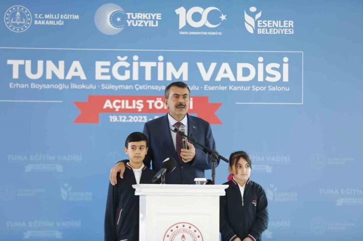 Milli Eğitim Bakanı Tekin: "Türkiye’nin eğitim ortamlarının fiziki şartları OECD ortalamalarının üzerinde"
