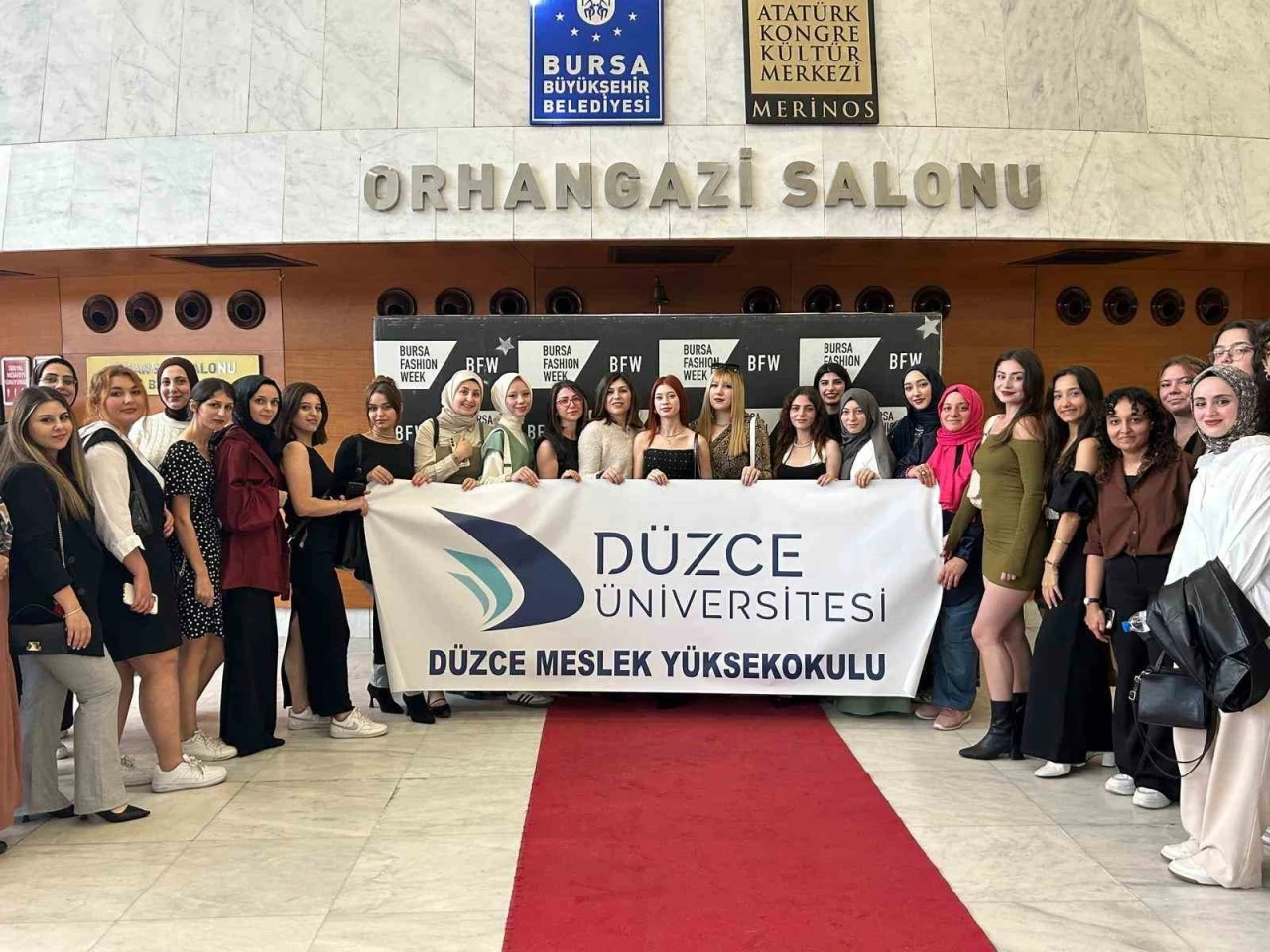 Moda yarışmasında finale kaldı