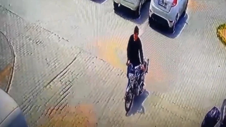 Motosiklet hırsızı polisten kaçamadı
