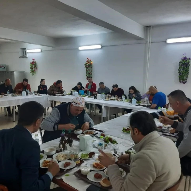 Müdür Dr. Damkacı hastane personeli ile iftar sofrasında buluştu
