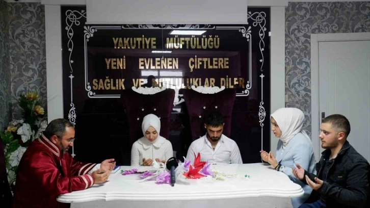 Müftülükte çifte nikah mutluluğu
