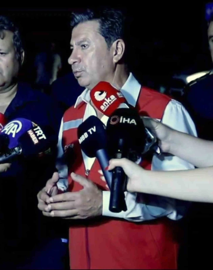 Muğla Büyükşehir Belediye Başkanı Aras: 100 hektar alan zarar gördü
