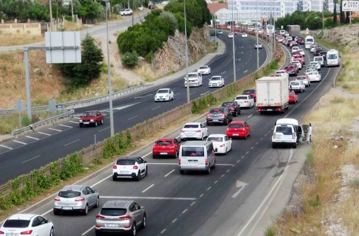 Muğla’da 2022 yılında trafiğe 3 bin 800 yeni araç kayıt yaptırdı
