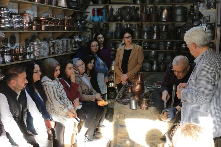 Muğla’da öğretmenler kalaycılık mesleğine sahip çıktı
