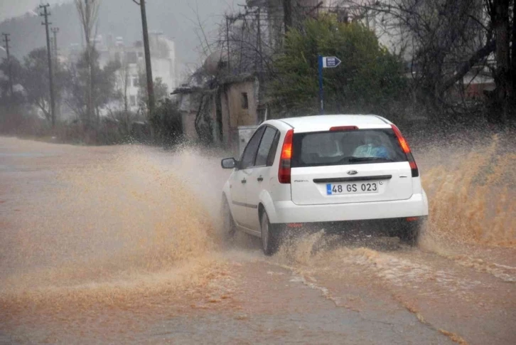 Muğla’ya sağanak yağış, dolu ve ani sel uyarısı
