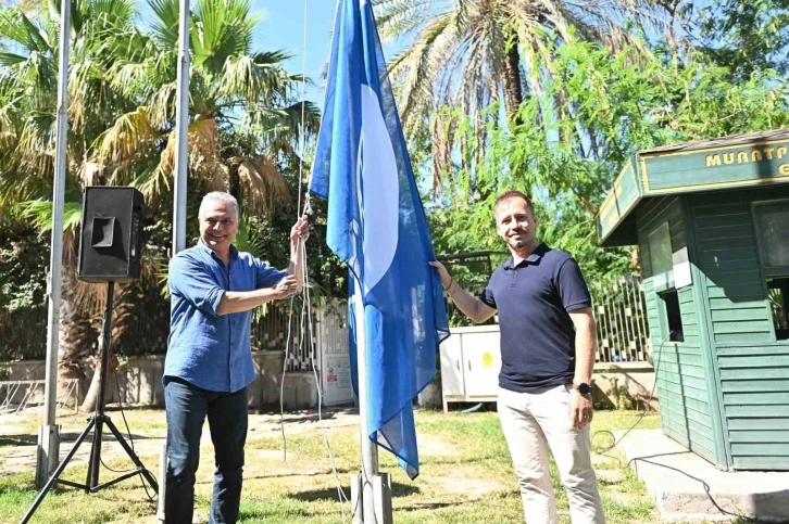 Muratpaşa Belediyesi’nin falez plajları mavi bayrak aldı
