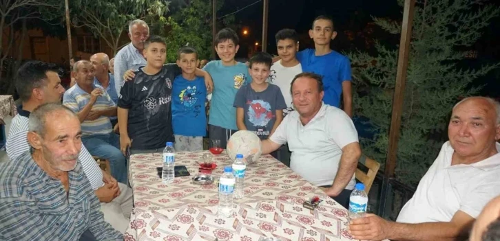 Mut Belediye Başkanı, mahalle ziyaretlerine devam ediyor
