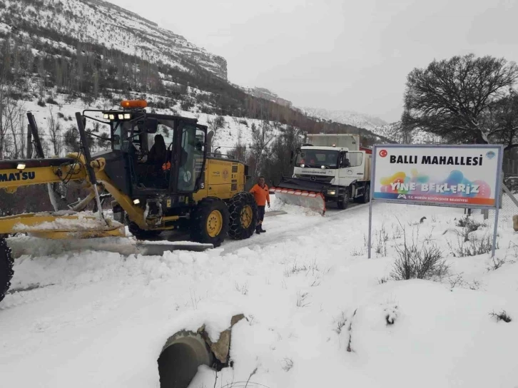 Mut’un yayla mahallelerinde karla mücadele
