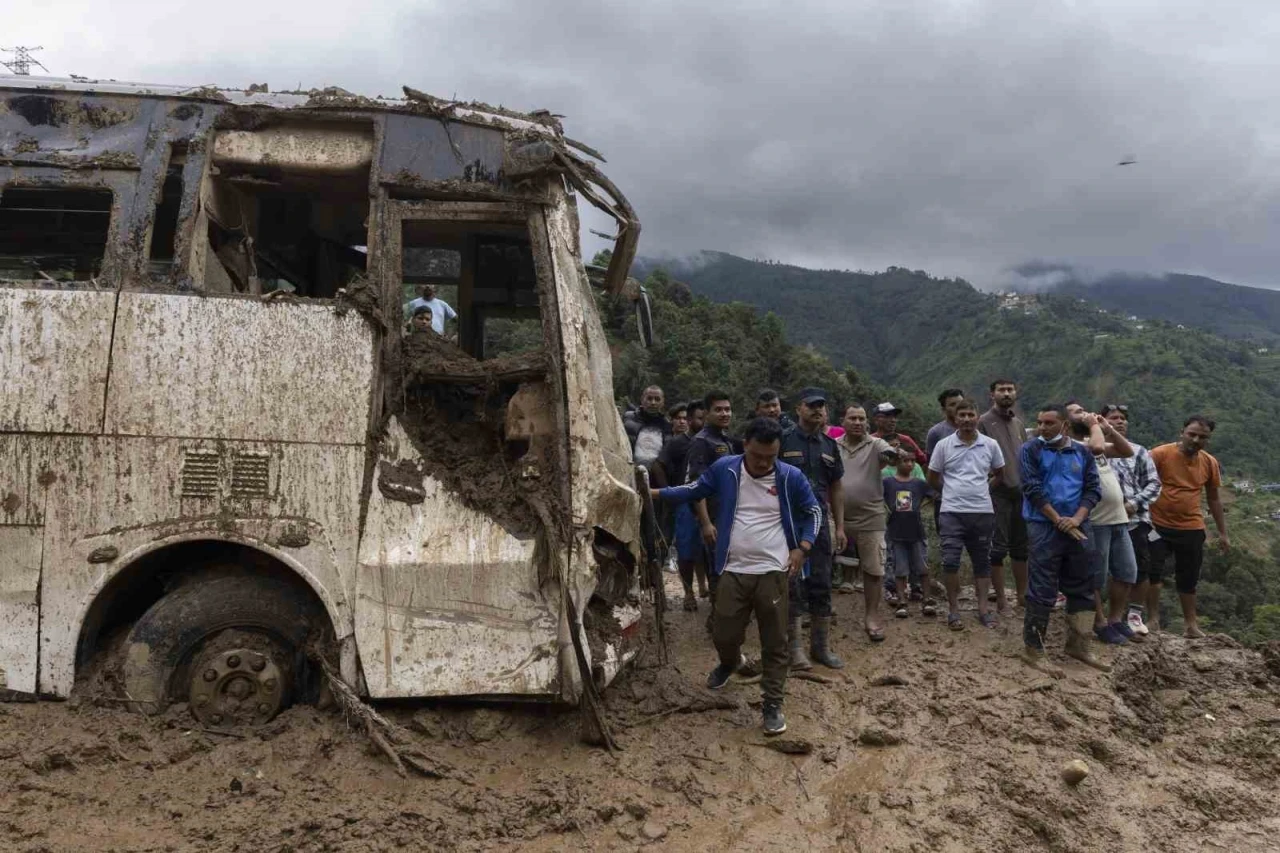 Nepal’deki sel ve toprak kaymalarında can kaybı 151’e yükseldi
