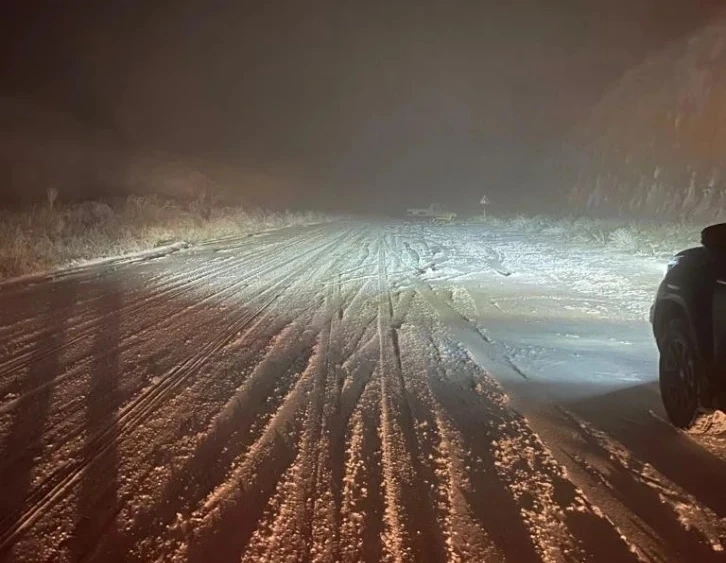 Kar sonrası buzlanma ulaşımı olumsuz etkiliyor