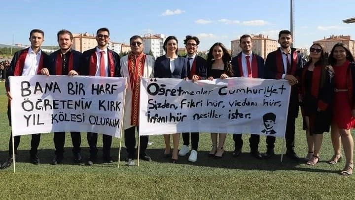 NEVÜ’de mezuniyet töreni coşkuyla kutlandı
