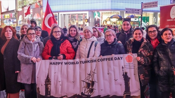 New York'taki Times Meydanı'nda Dünya Türk Kahvesi Günü kutlaması