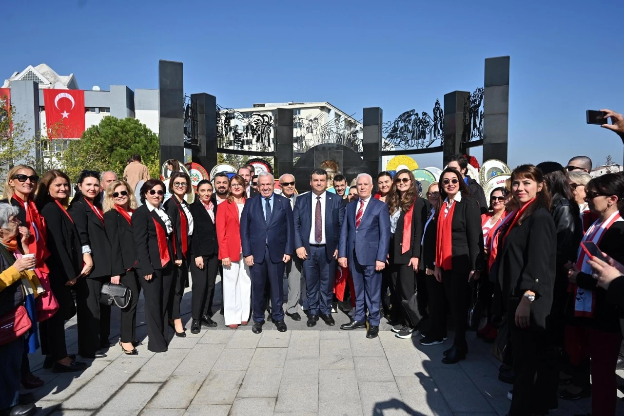 Nilüfer Belediye Başkanı Şadi Özdemir: Atatürk devrimlerine inancımızı bir kez daha haykırıyoruz 