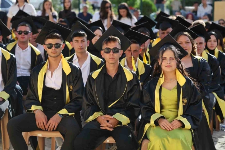 Nurettin Çarmıklı Madencilik Mesleki ve Teknik Anadolu Lisesi ilk mezunlarını verdi
