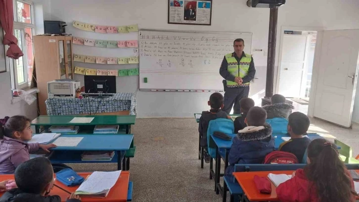 Oğuzeli’nde öğrencilere trafik eğitimi
