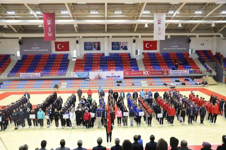 Okul Sporları Gençler Voleybol Grup Müsabakaları açılış seremonisi Karabük’te yapıldı
