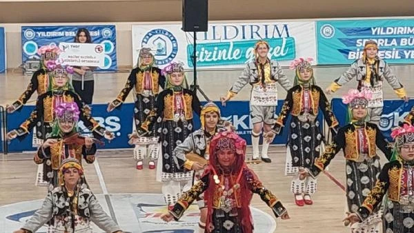 ‘Okullar Arası Halk Oyunları Bursa İl Yarışması’ renkli görüntülere sahne oldu