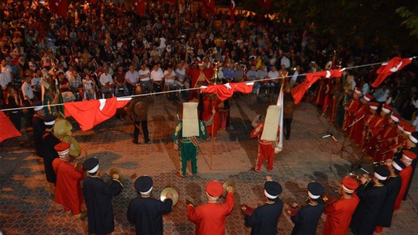 Bursa'da demokrasi nöbetleri devam ediyor