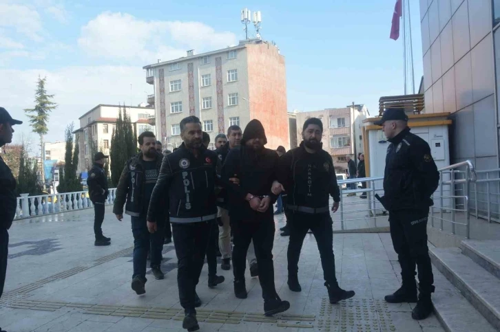 Ordu merkezli uyuşturucu operasyonunda 15 şüpheli adliyeye sevk edildi
