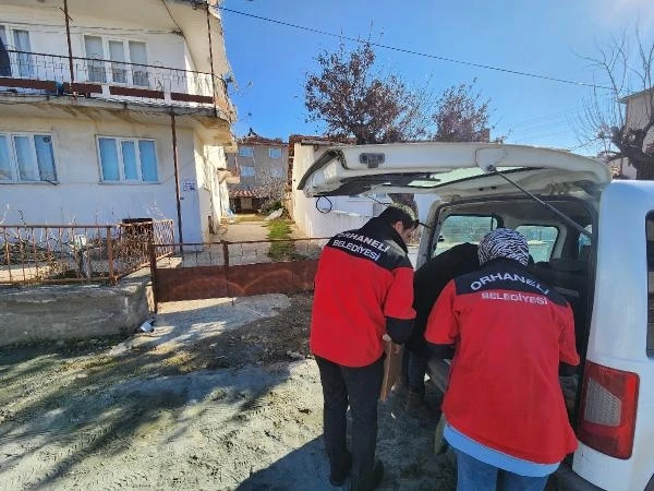 Orhaneli Belediyesi'nden depremden etkilenenlere, dost eli