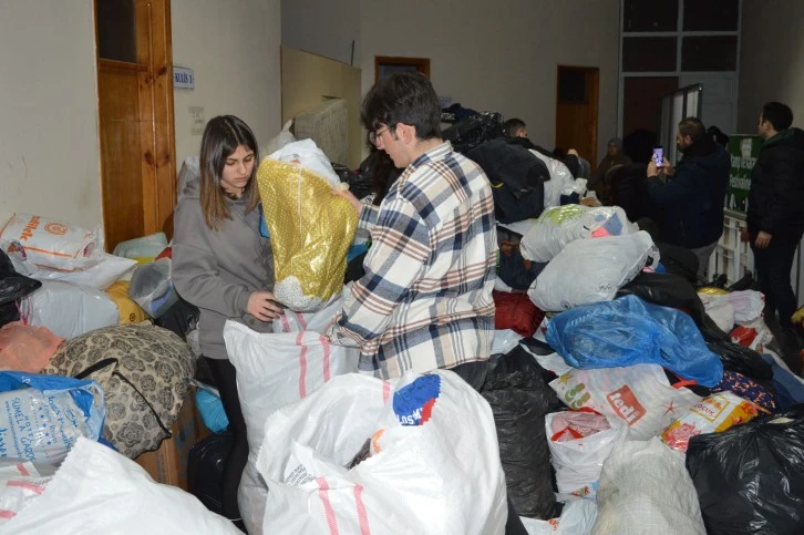 Orhangazi Belediyesi deprem bölgesi ile gönül köprüsü kuruldu